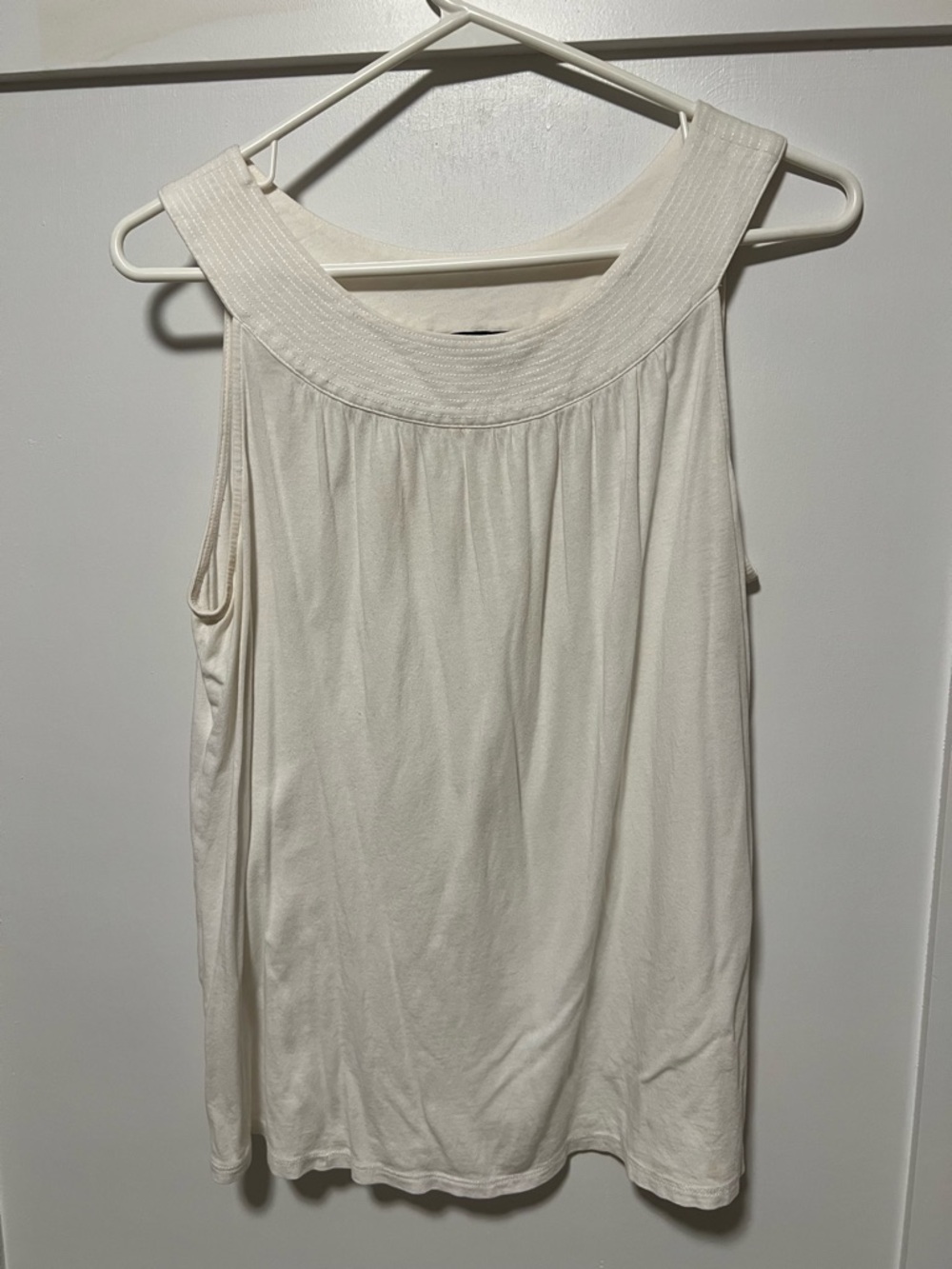 Express Cream Wide-Yoke Sleeveless Tank